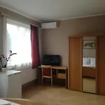 Alpokalja Es Kemping *