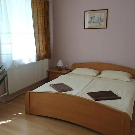 Alpokalja Es Kemping