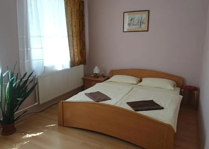 Alpokalja Es Kemping