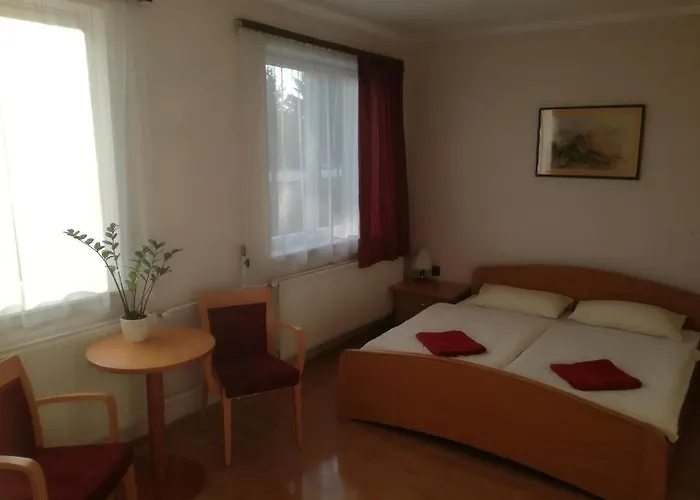 Motel Alpokalja Es Kemping