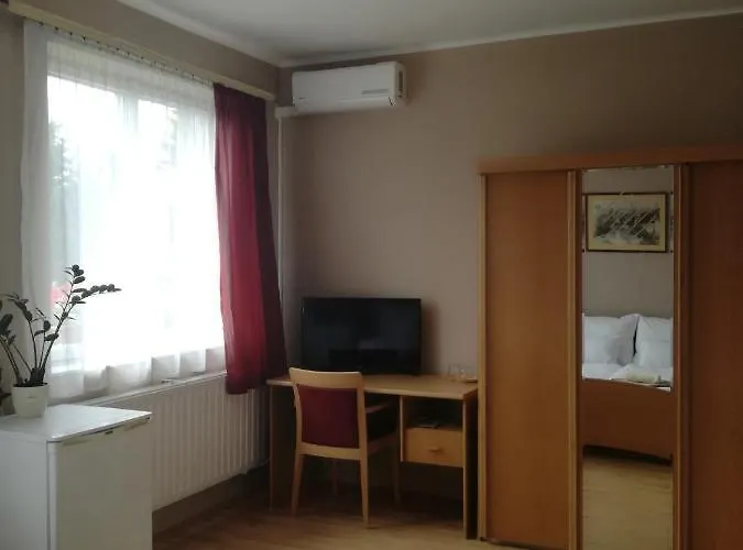 Alpokalja Es Kemping *